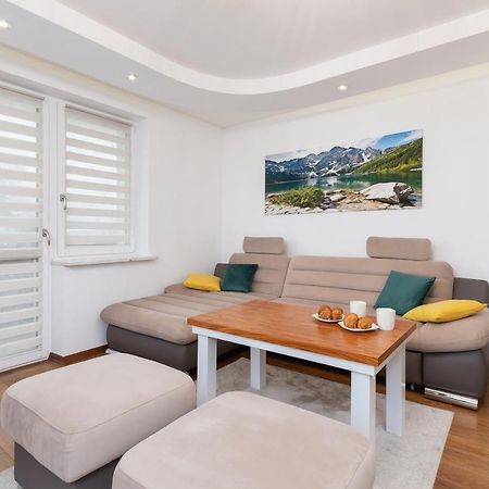 Mountain View Apartment Zborowskiego Krupowki By Noclegi Renters Zakopane Bagian luar foto