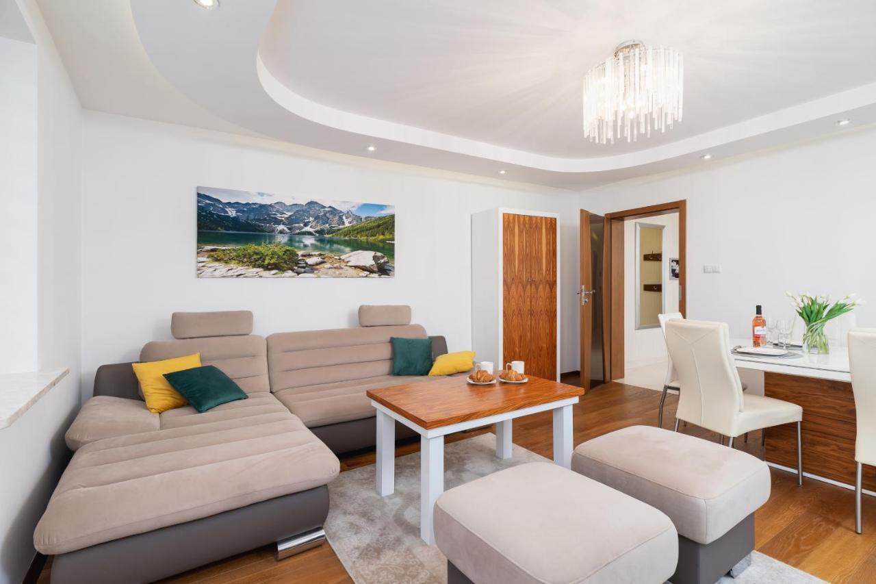 Mountain View Apartment Zborowskiego Krupowki By Noclegi Renters Zakopane Bagian luar foto