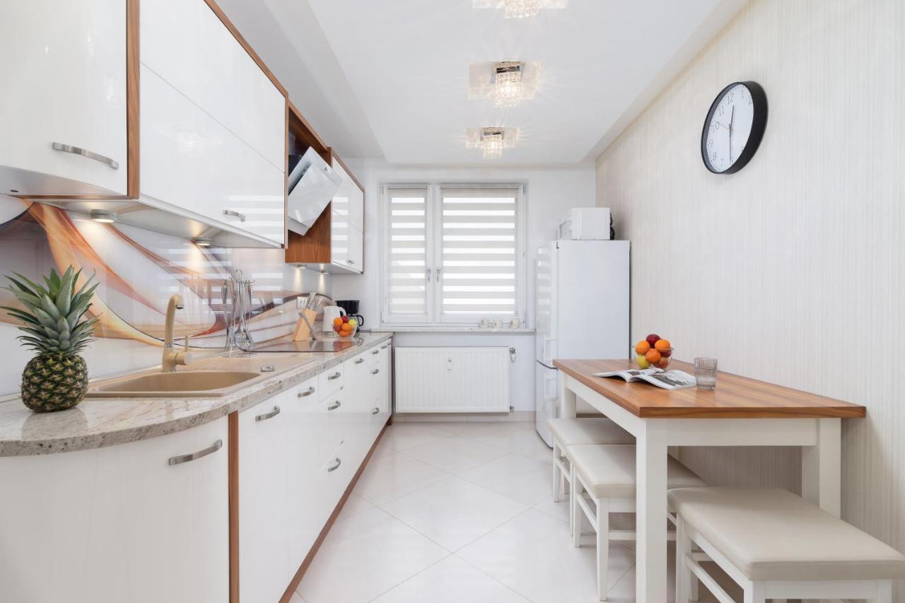 Mountain View Apartment Zborowskiego Krupowki By Noclegi Renters Zakopane Bagian luar foto