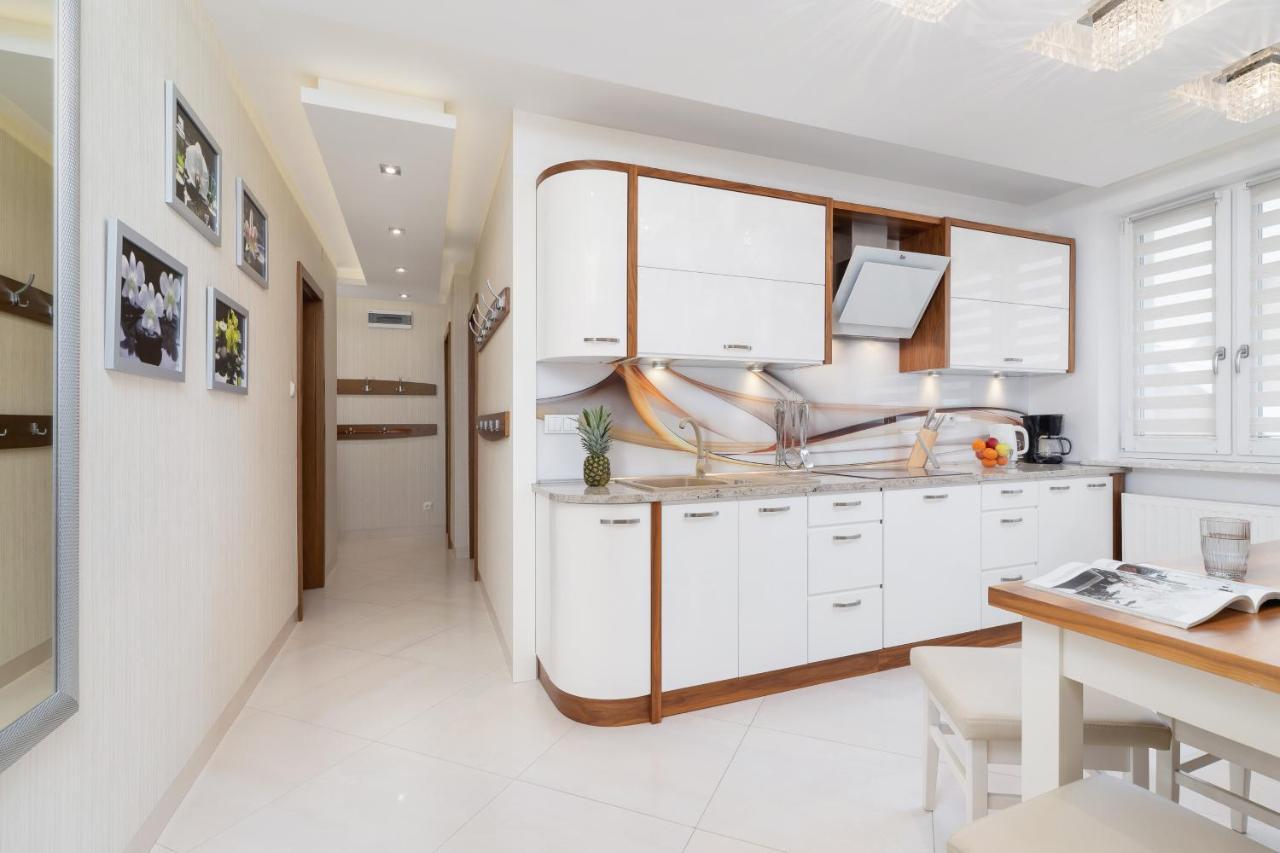 Mountain View Apartment Zborowskiego Krupowki By Noclegi Renters Zakopane Bagian luar foto